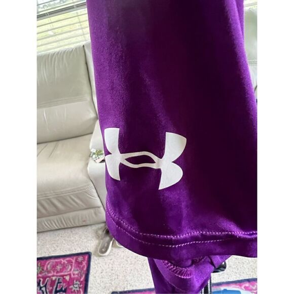 Under Armour T-Shirt Boys YXL Purple - Picture 5 of 6